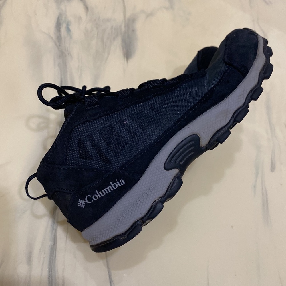 Columbia boy’s shoes